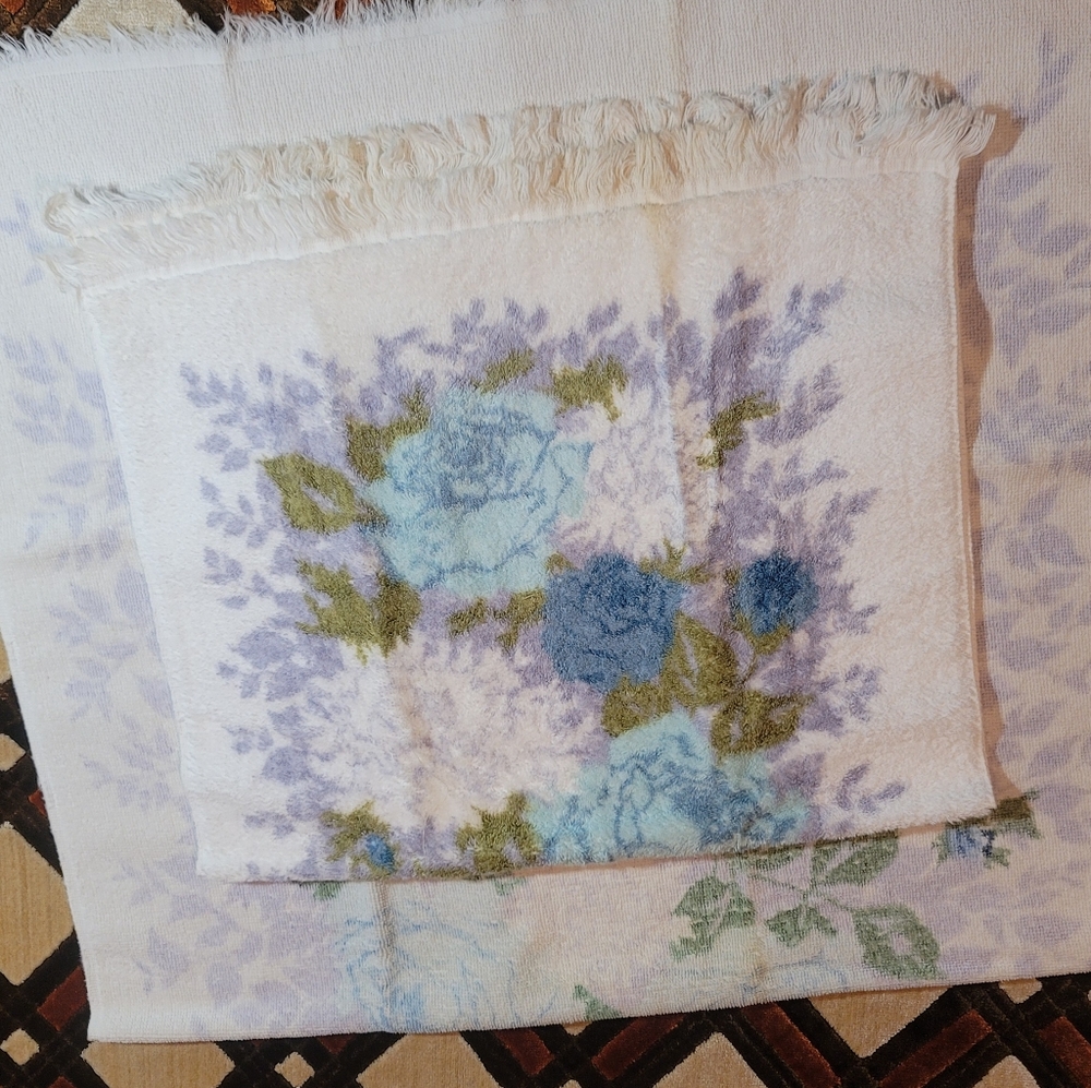 Vintage Callaway Towel Set